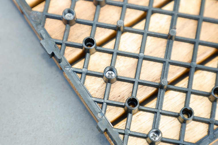 障害物手順3：ネジを外す