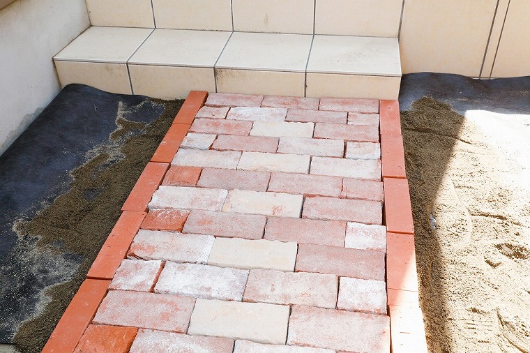 レンガの高さを確認