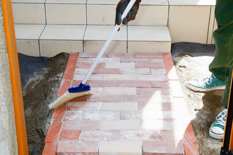 余った珪砂を掃除