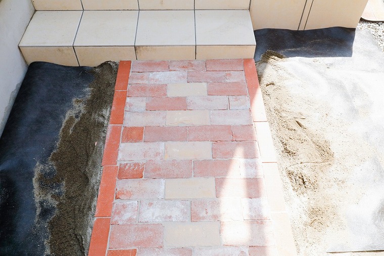 レンガアプローチ完成