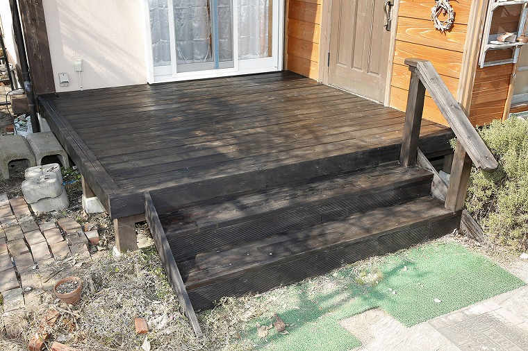 ウッドデッキ塗装の完成