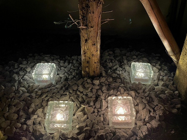 ガーデンライト 夜のイメージ