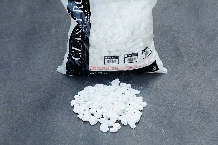 カラー砕石砂利 例1