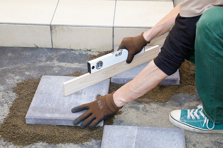 残りの平板を設置 1