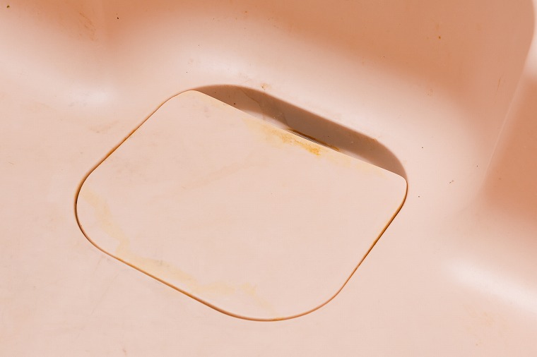 キッチンシンクの油汚れ