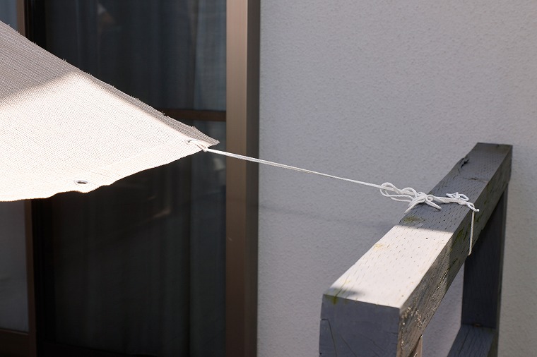 手すりに張る場合1