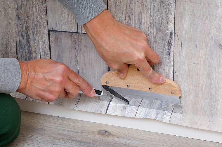 余分をカットする