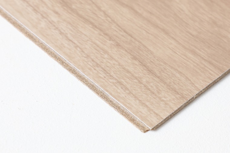 厚さ約1.5mmのリフォームフローリング「ウスイータ」