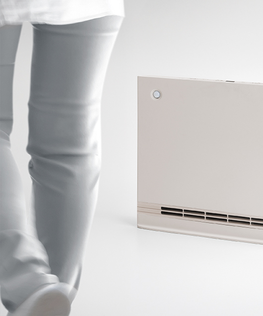 スリーアップ 節電/室温センサー付 大風量 パネルセラミックヒーター スマートスリムヒート ワイド ホワイト CH-T2497WH